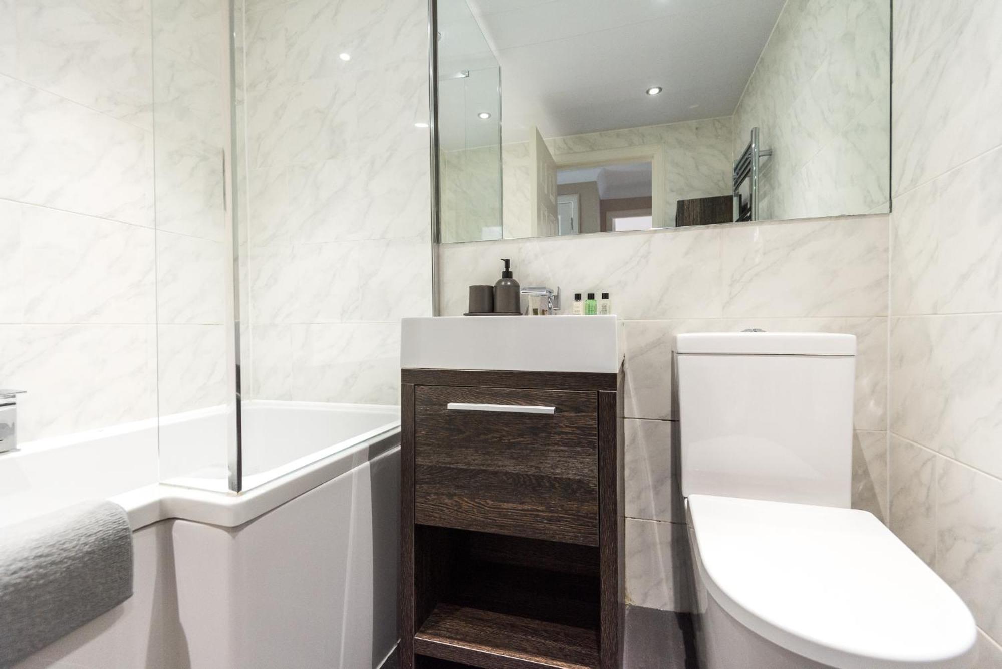 Cosy Roseburn Apartment, Edinburgh - 2 Bedrooms, Free Parking Екстер'єр фото