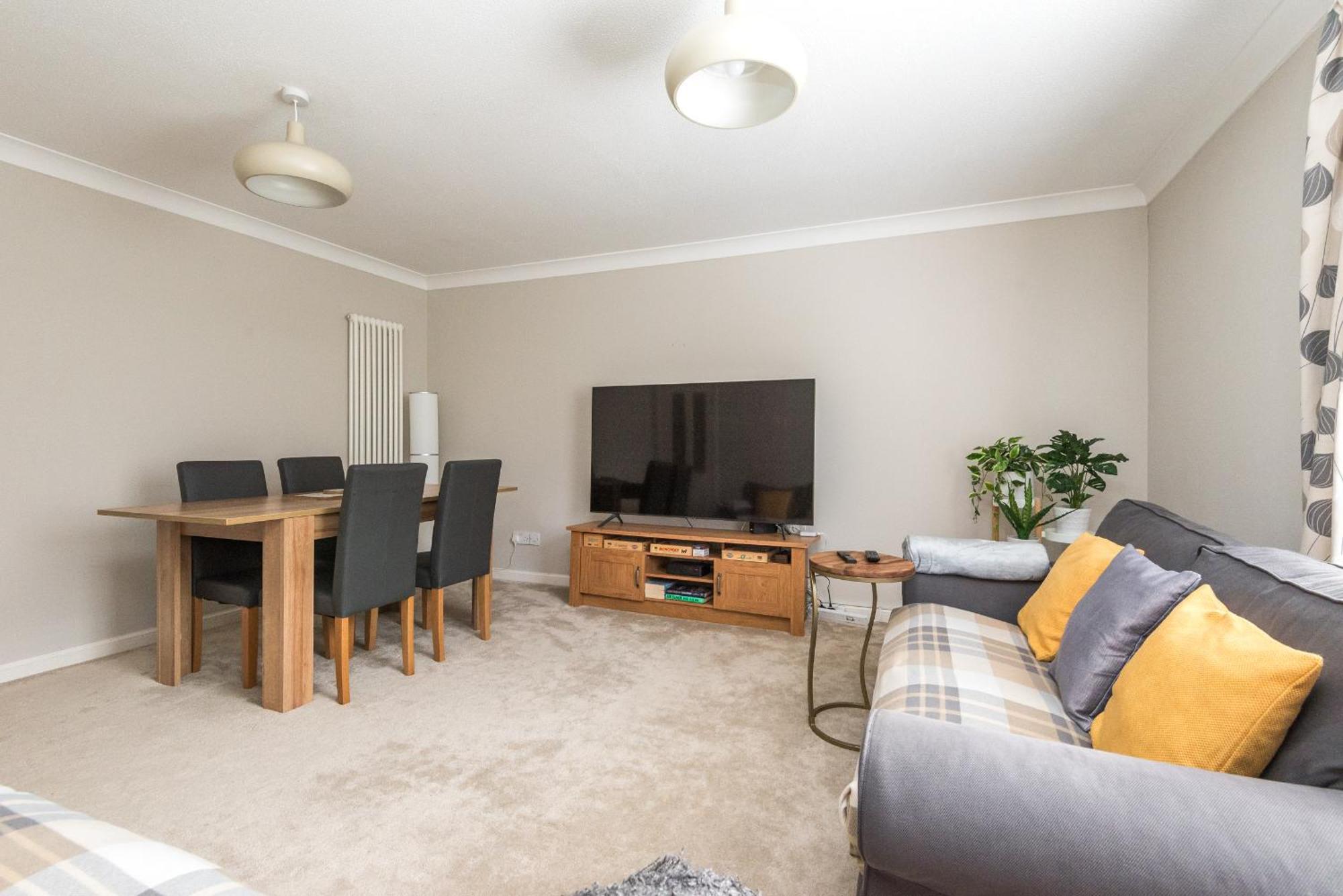 Roseburn Apartment, Edinburgh - 2 Bedrooms, Free Parking Екстер'єр фото